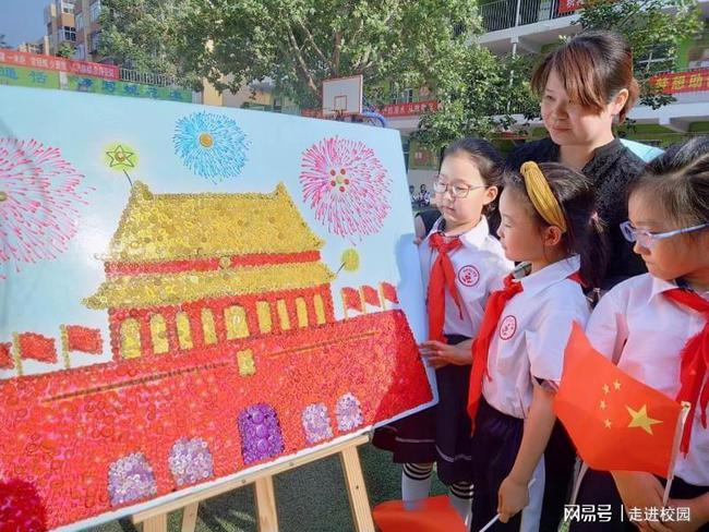 严肃的说，我也想笑，八门功课期中总分66分，期末总分113.5分